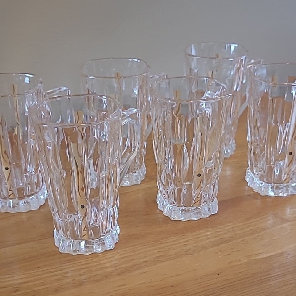 STUNNING Clear Glass Demitasse Mugs With Gold Tone Detail, Set of 6 Mugs - Picture 2 of 16